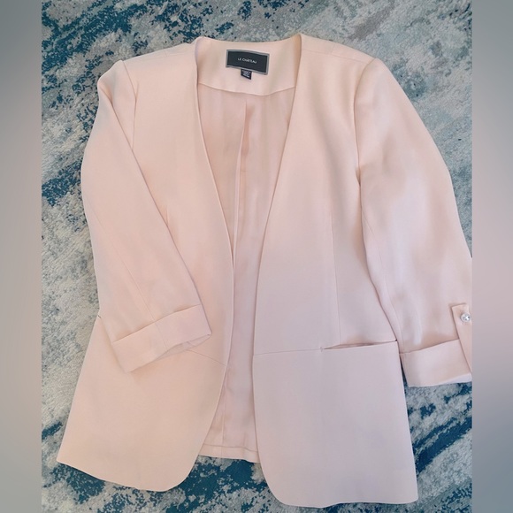 Light Pink Open Front Blazer by Le Chateau - Picture 5 of 9